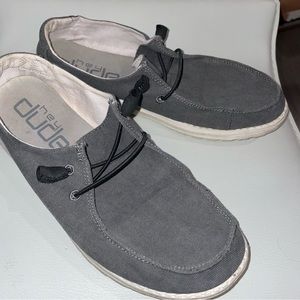 Hey Dude 💥Woman’s Size 9- comfy & gently loved